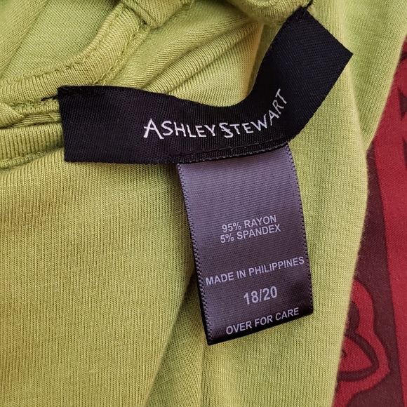 Ashley Stewart top 18/20 Green NWOT - Picture 4 of 4